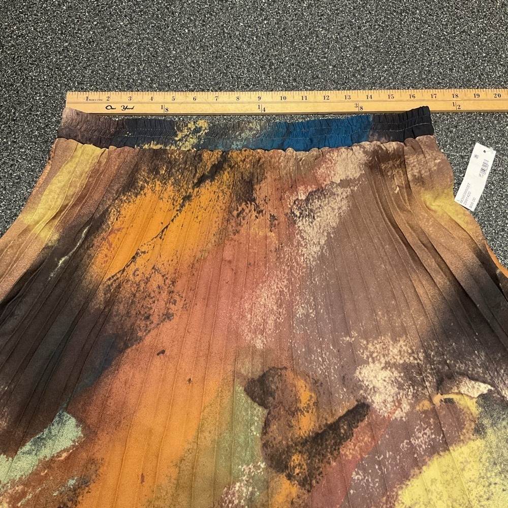 NWT Single Thread Pleated Midi Skirt - Picture 3 of 6